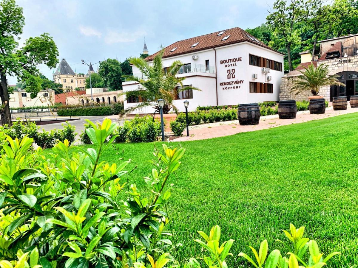 Boutique Hotel & Event Center บูดาเปสต์ ภายนอก รูปภาพ