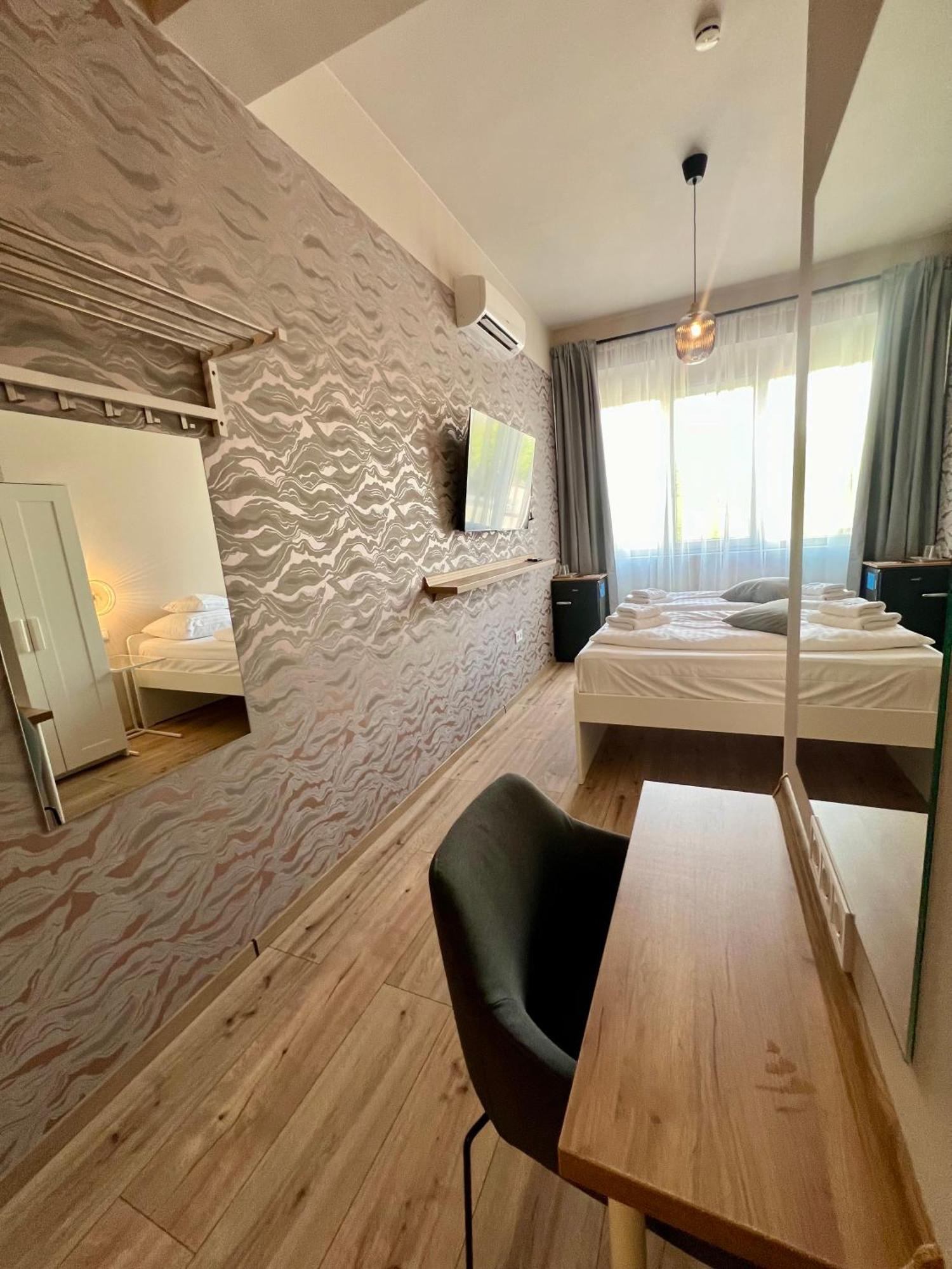 Boutique Hotel & Event Center บูดาเปสต์ ภายนอก รูปภาพ